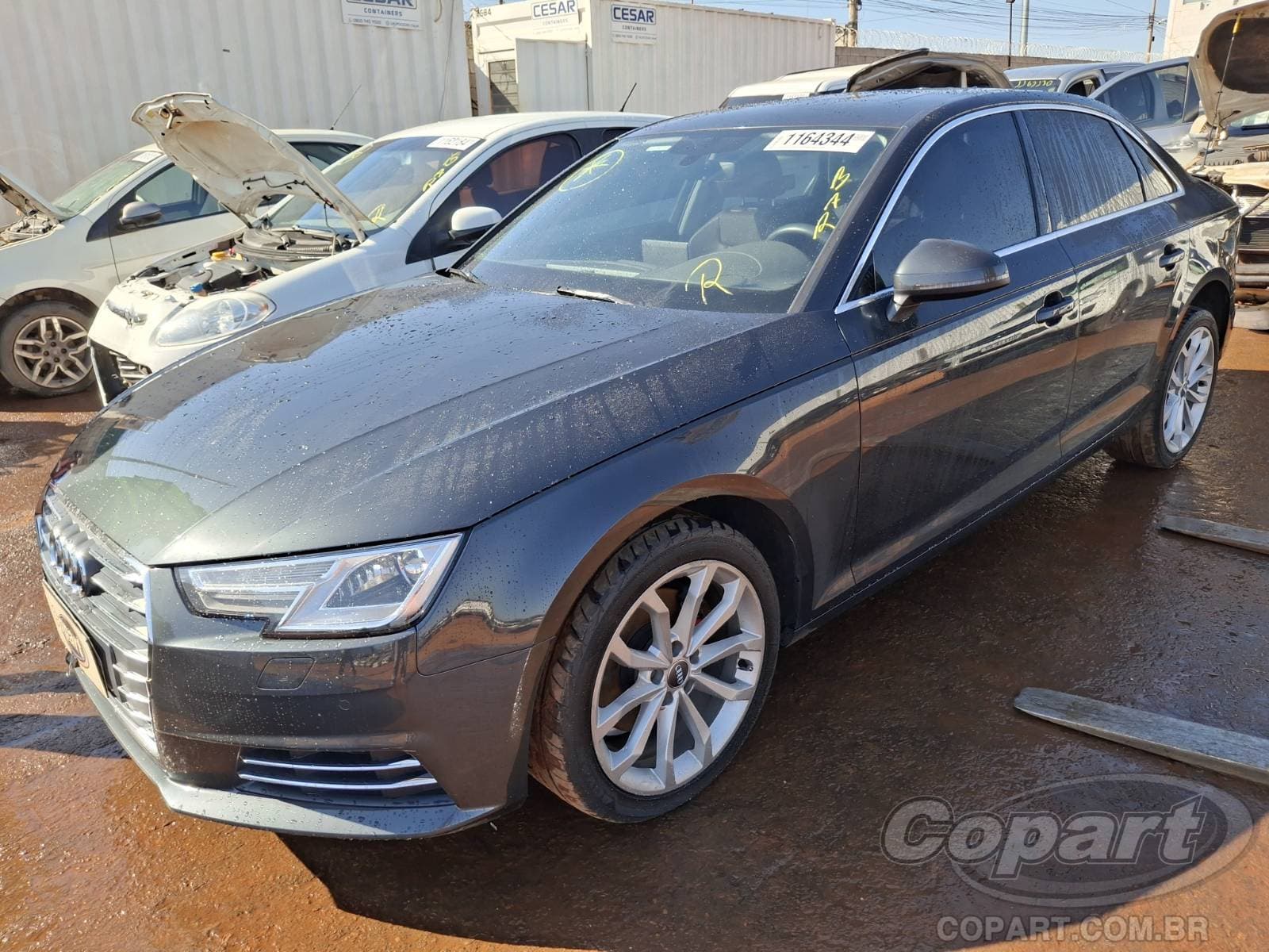 Audi A4 2018 — foto 2