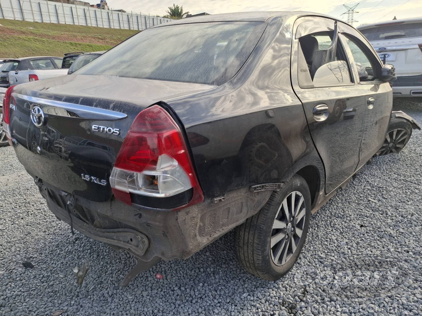 Toyota Etios Seda 2019 — foto 4