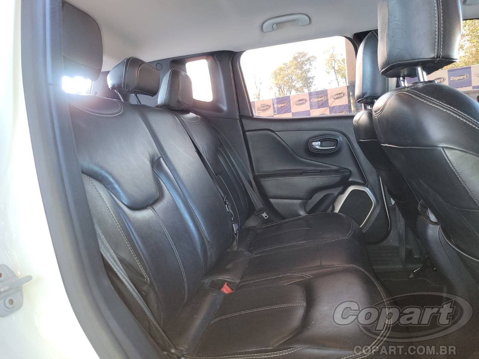Jeep Renegade 2016 — foto 6