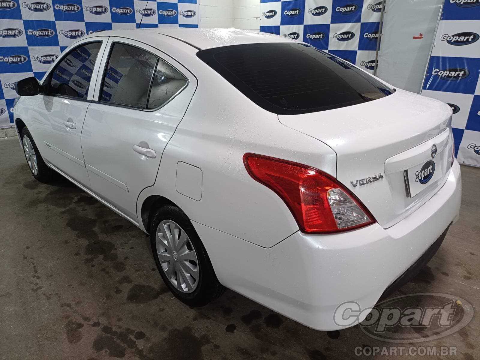 Nissan Versa 2019 — foto 3