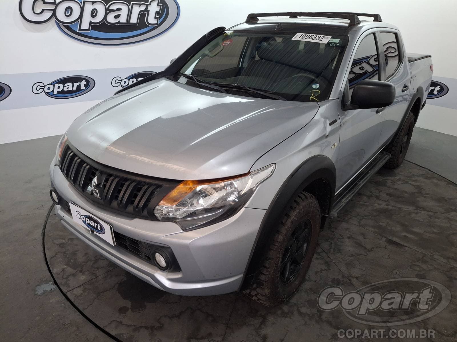 Mitsubishi L200 Triton 2024 — foto 2