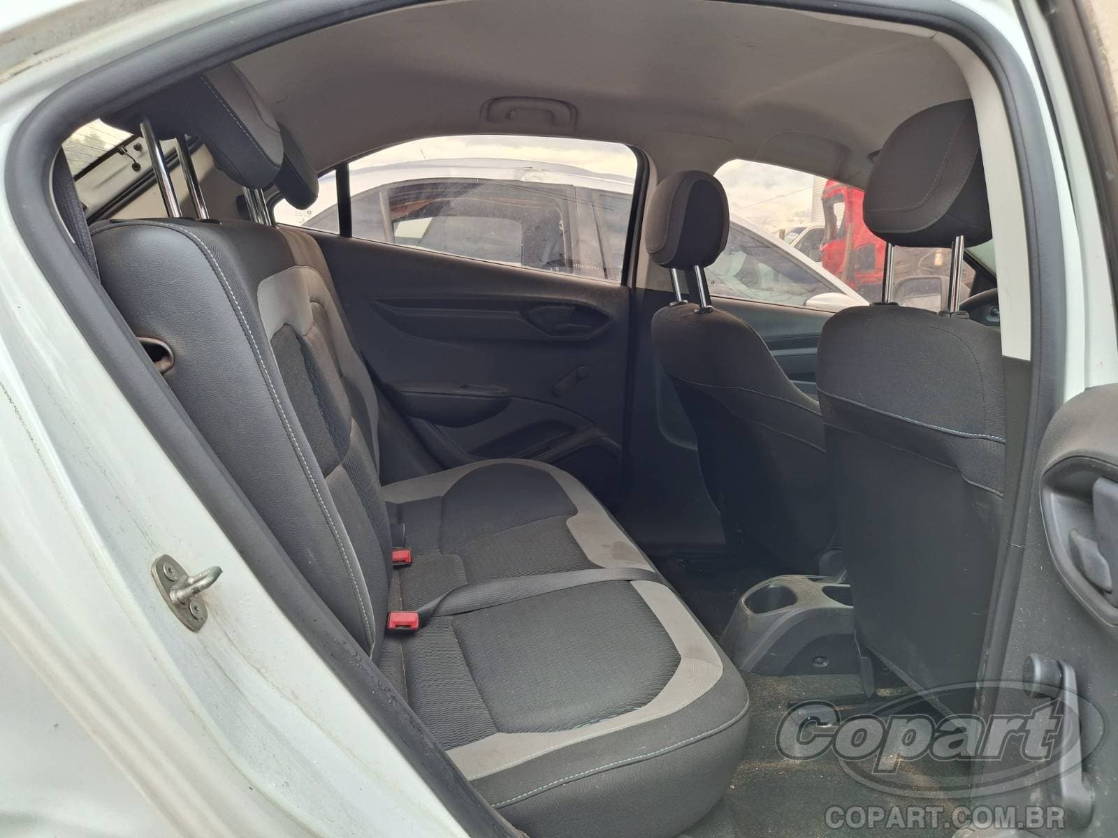 Chevrolet Onix 2015 — foto 6