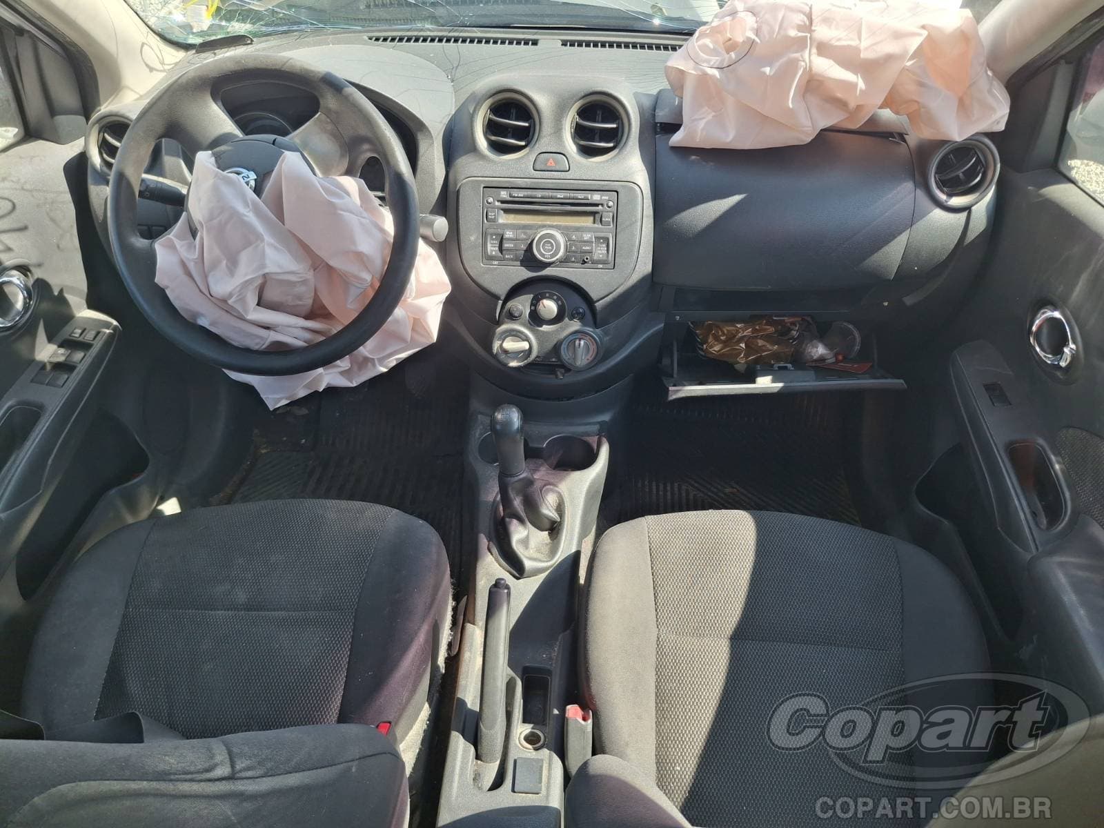 Nissan Versa 2013 — foto 9