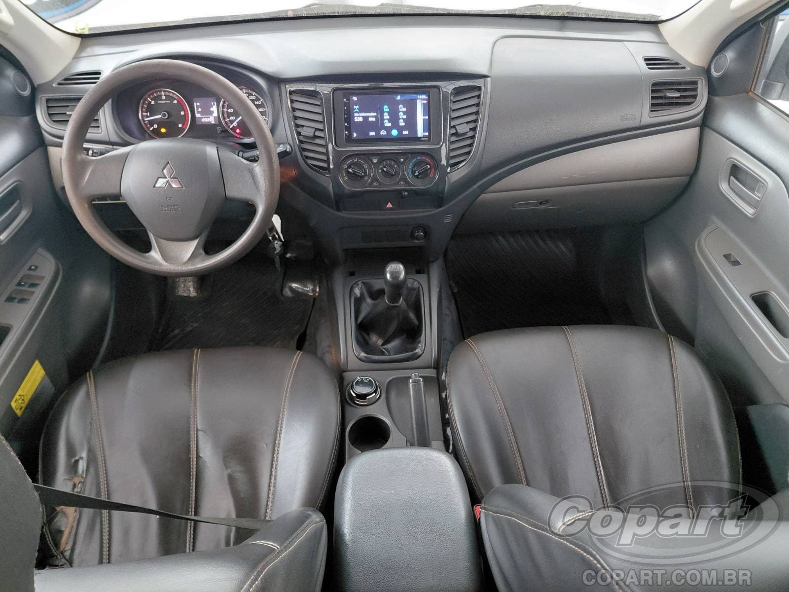 Mitsubishi L200 Triton 2025 — foto 9