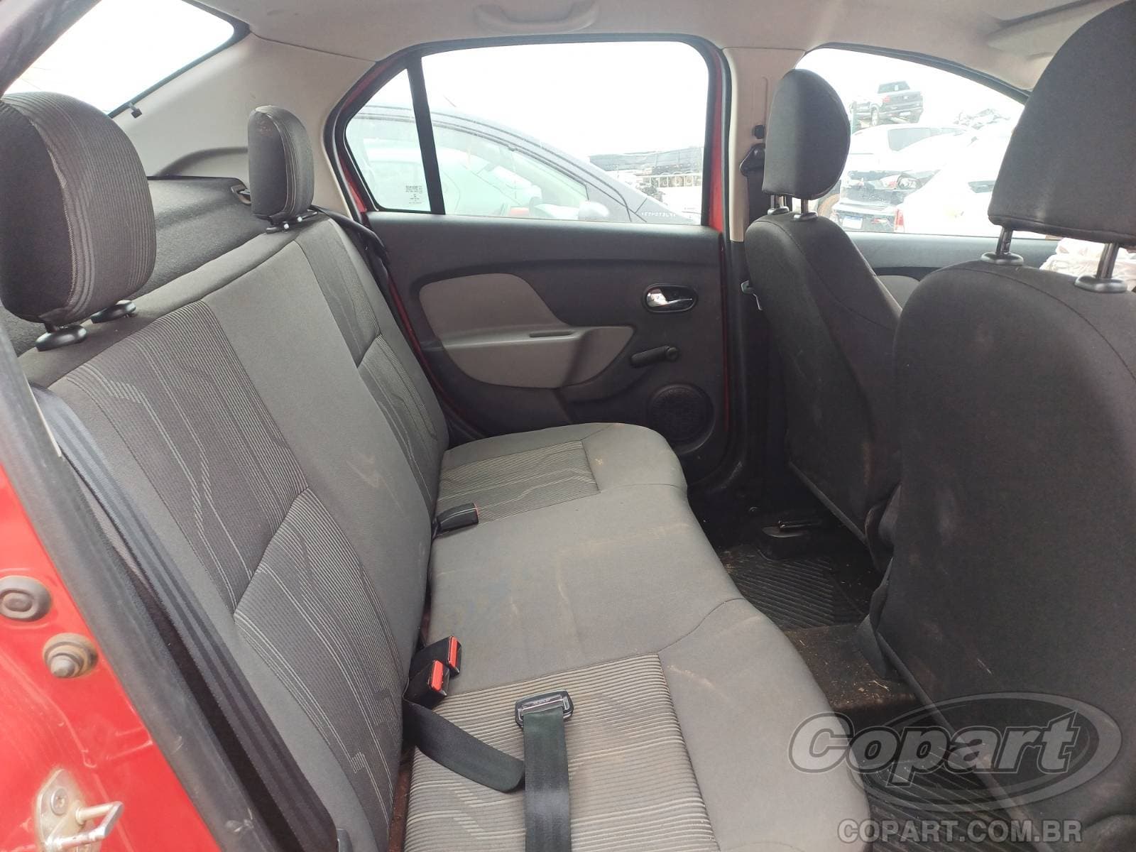 Renault Logan 2015 — foto 6