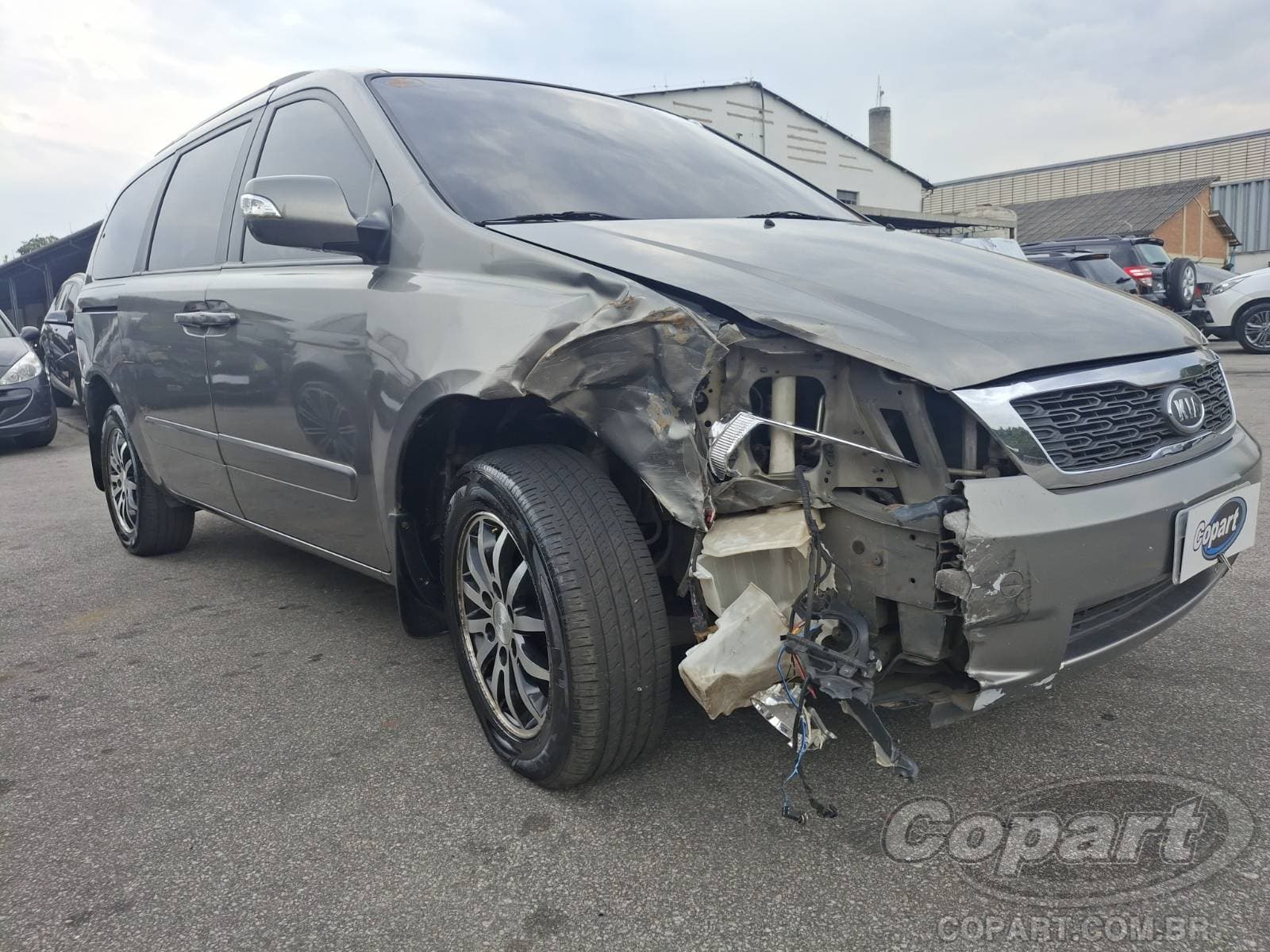 Kia Grand Carnival 3.5 V6 2011
