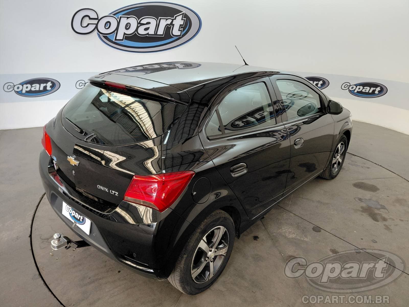 Chevrolet Onix 2017 — foto 4