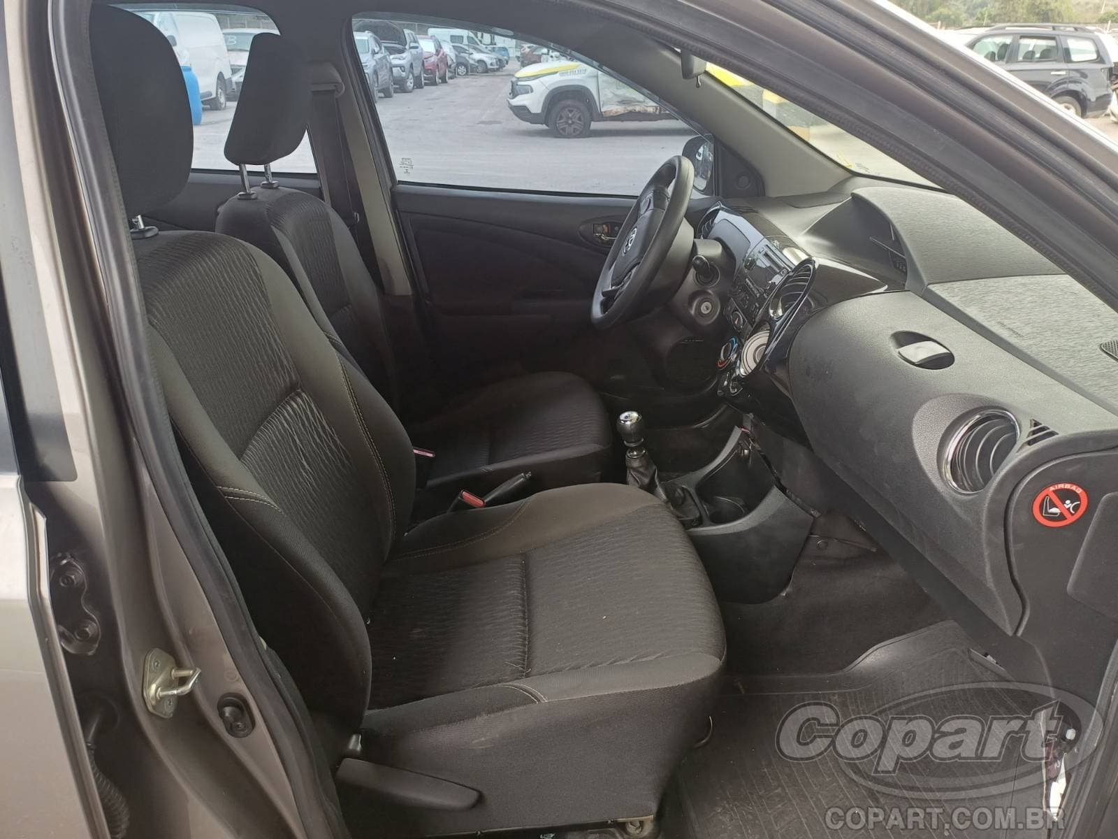 Toyota Etios Seda 2018 — foto 5