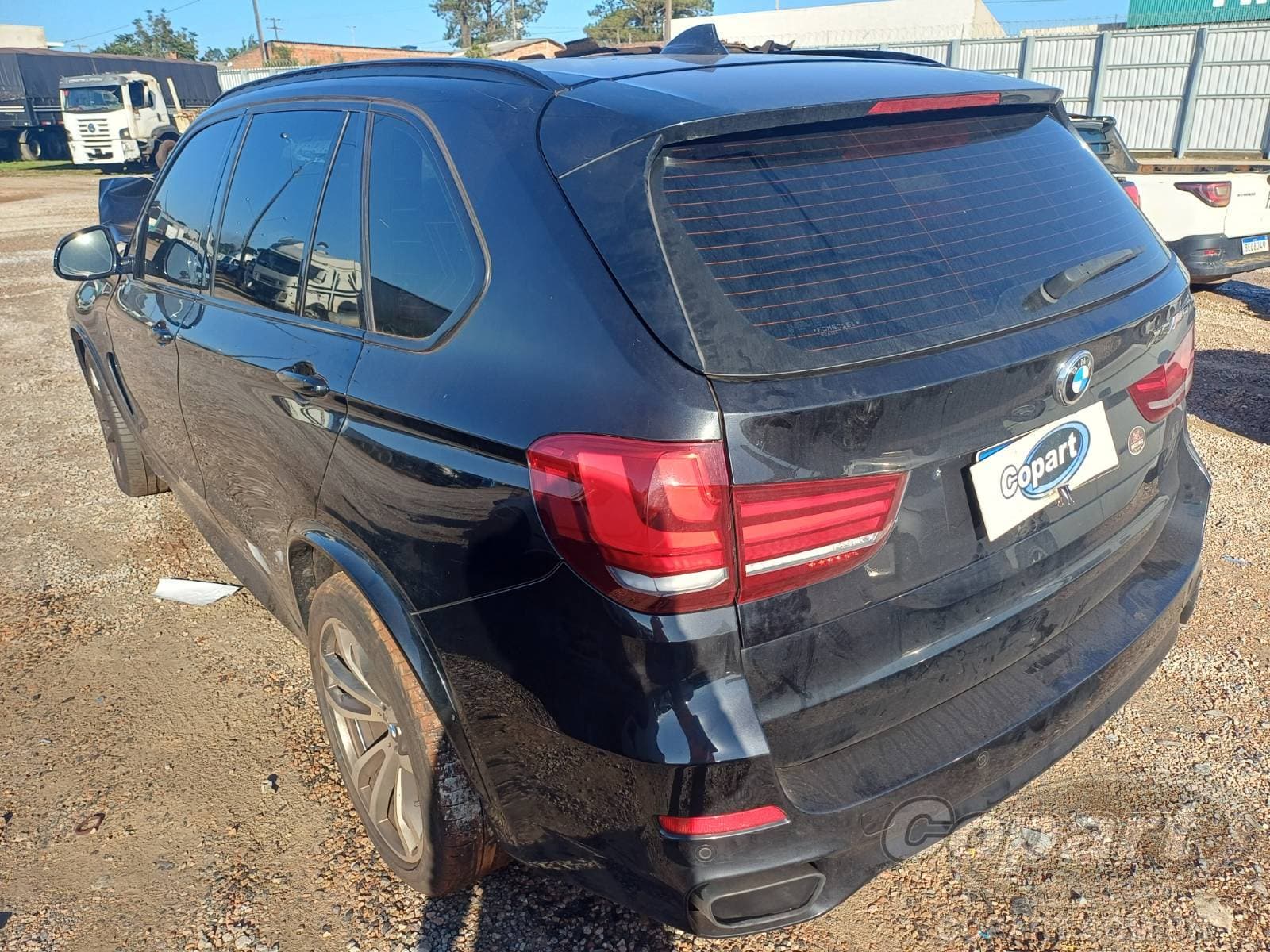 BMW X5 2015 — foto 3