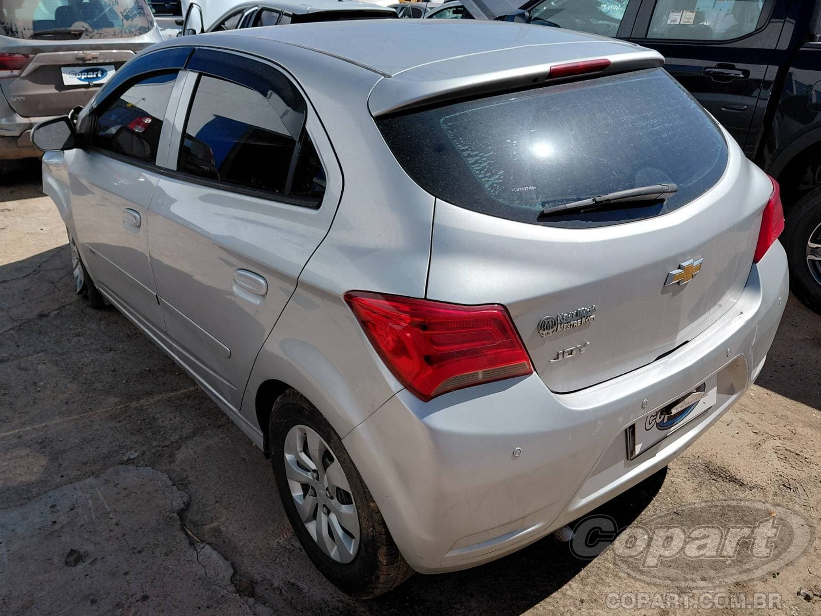 Chevrolet Onix 2020 — foto 3