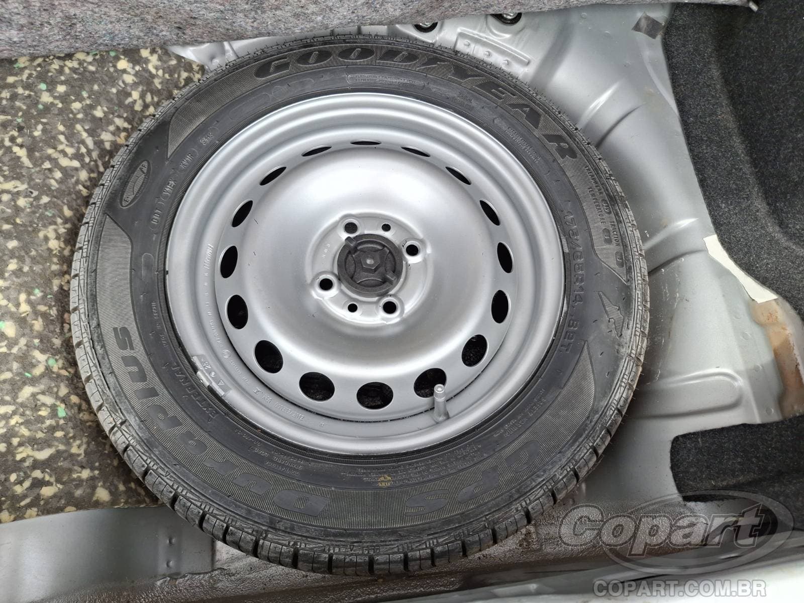 Fiat UNO 2014 — foto 10