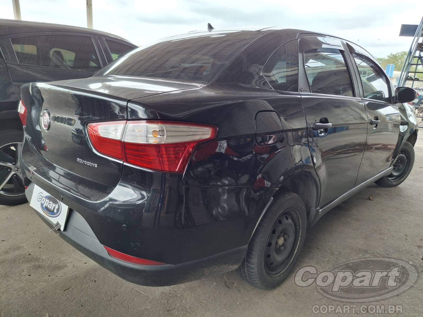 Fiat Grand Siena 2018 — foto 4
