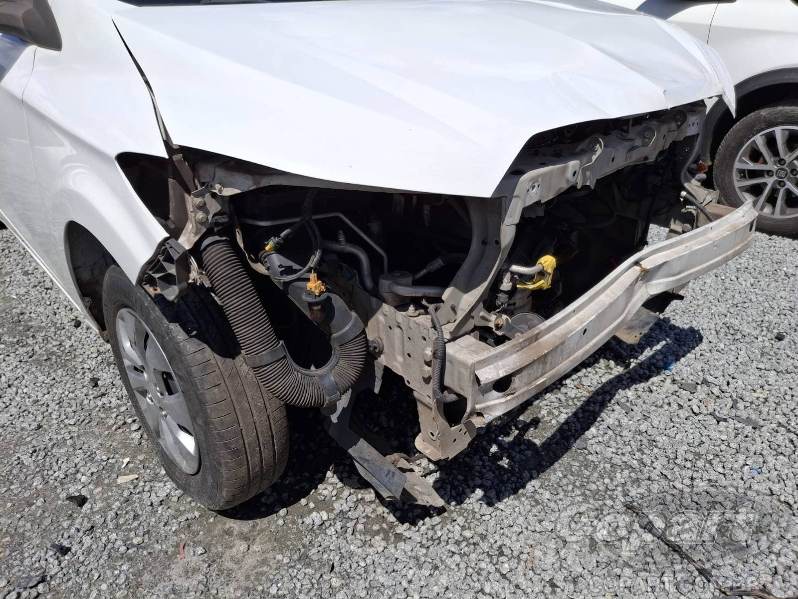Chevrolet Onix 2015 — foto 14