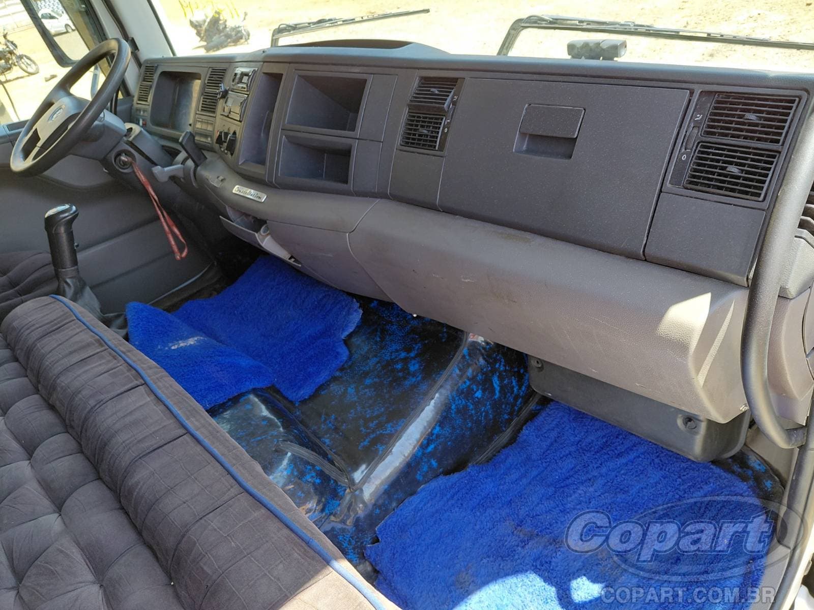 Volkswagen Constellation 2019 — foto 9