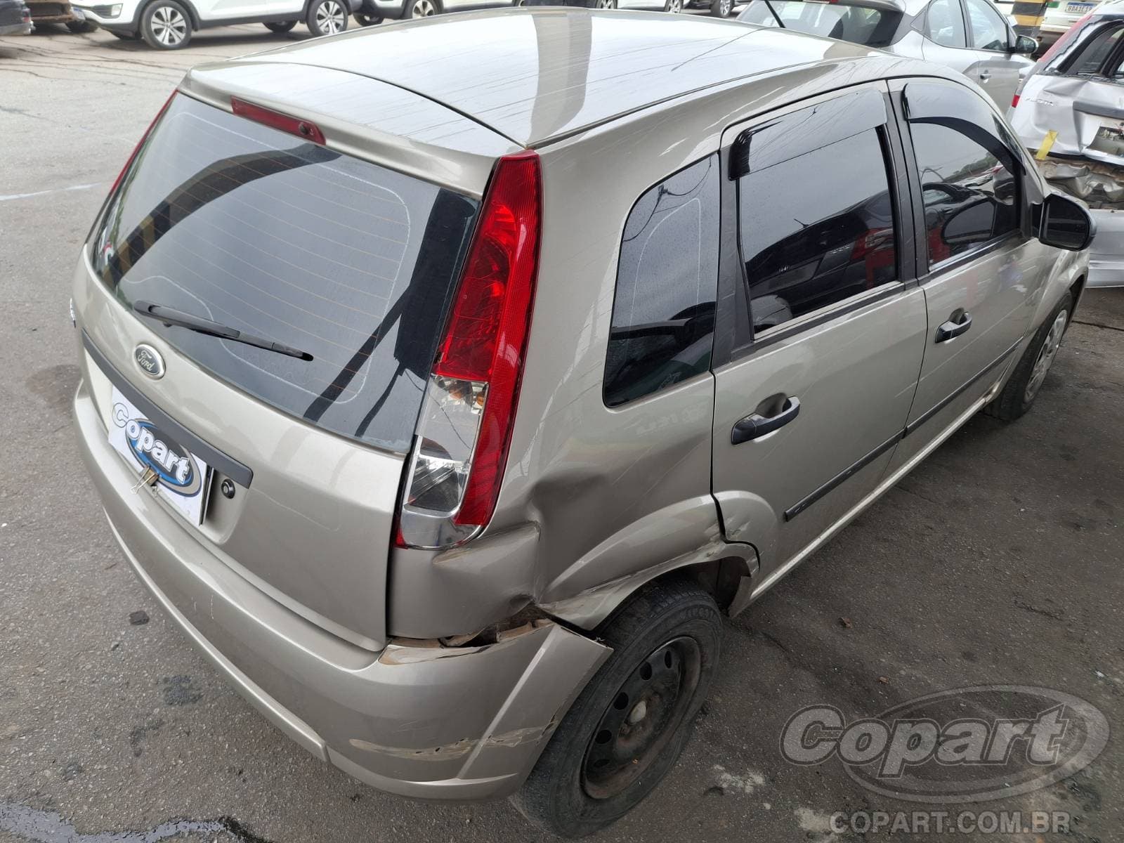 Ford Fiesta 2011 — foto 4