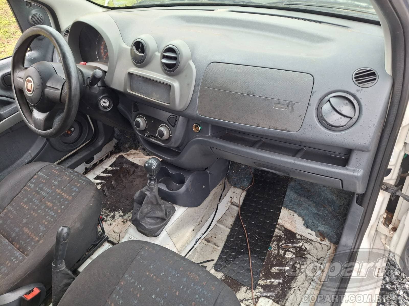 Fiat Fiorino Furgao 2014 — foto 9