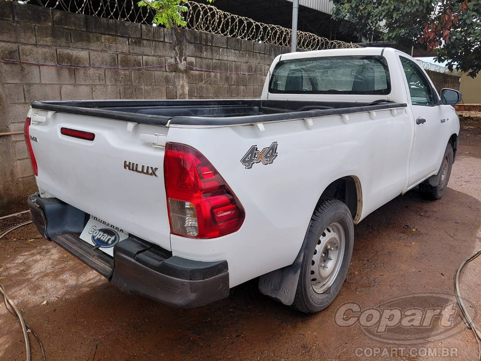 Toyota Hilux CS 2023 — foto 4