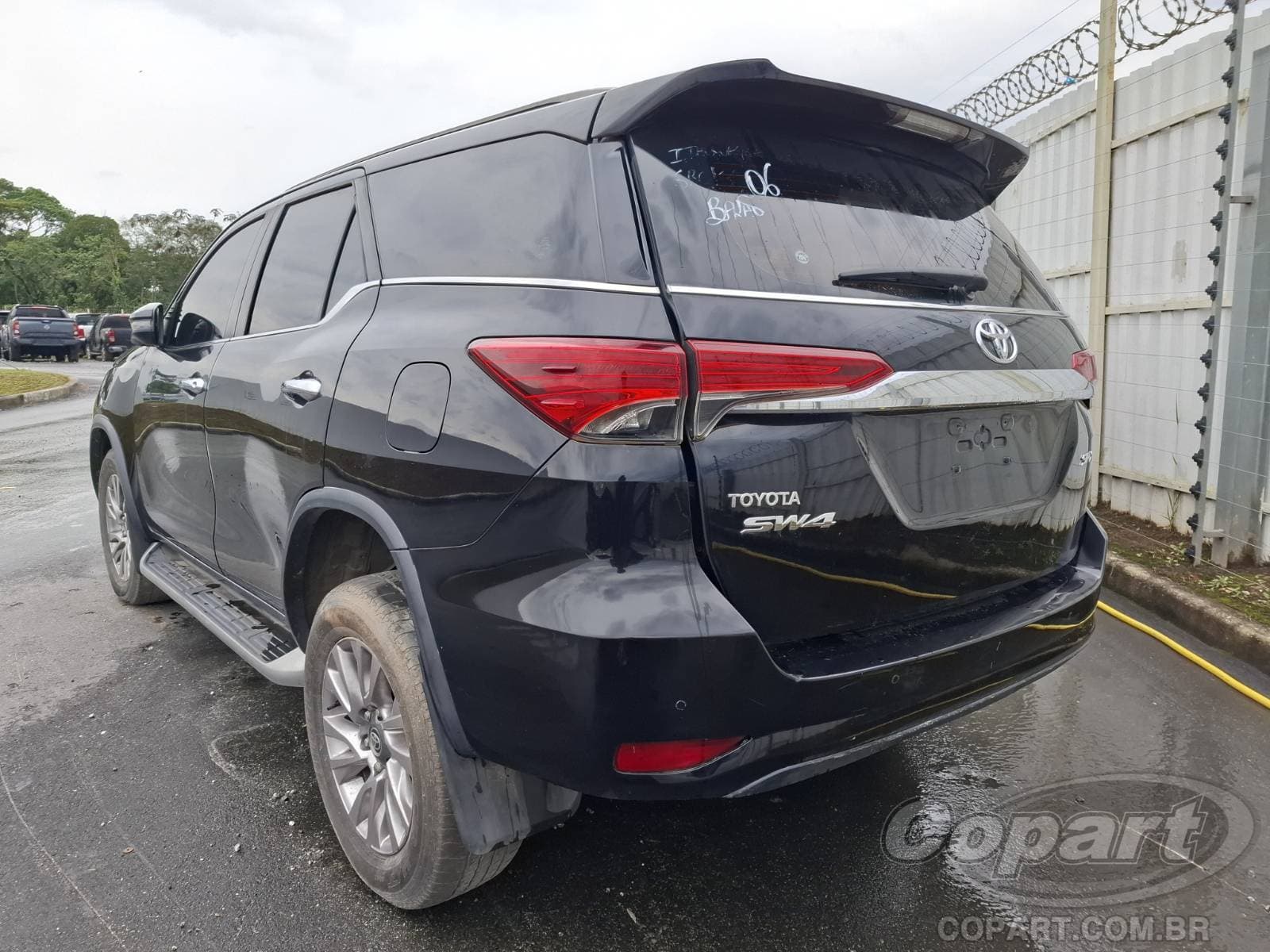 Toyota SW4 2022 — foto 3