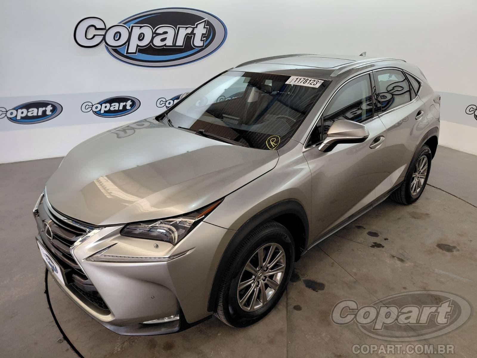 Lexus NX 2015 — foto 2