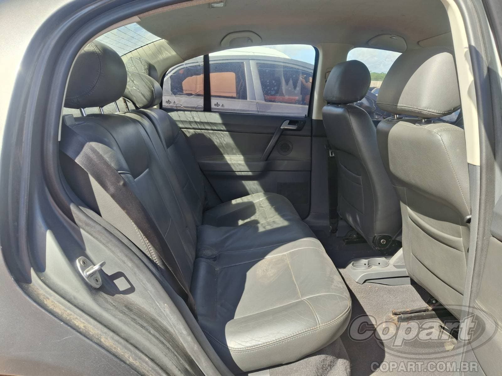 Volkswagen Polo Sedan 2013 — foto 6