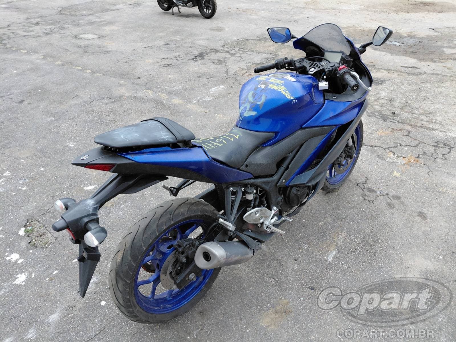 Yamaha YZF R3 2023 — foto 4