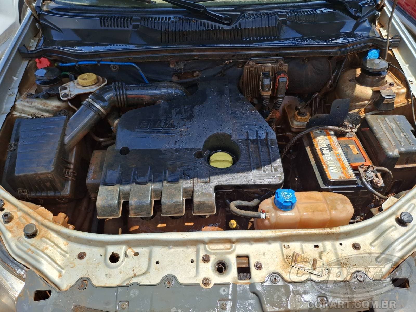 Fiat Strada 2010 — foto 7