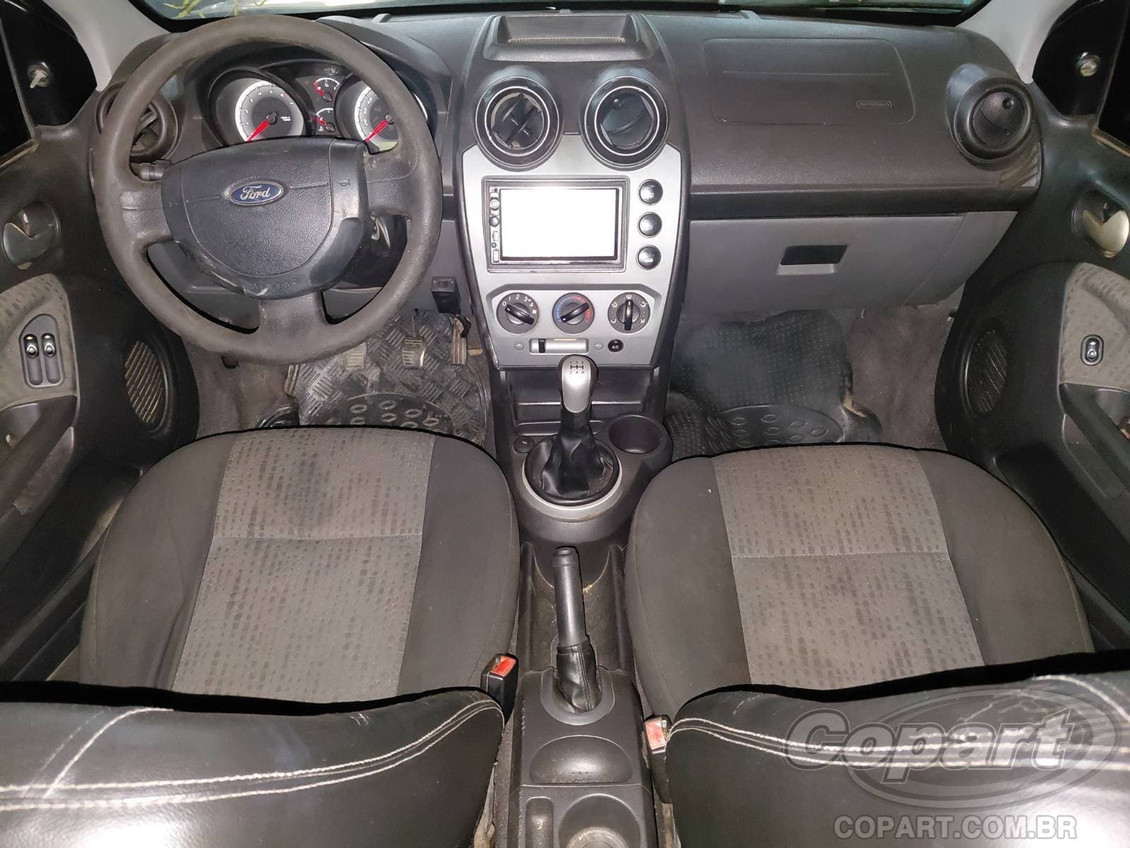 Ford Fiesta Sedan 2012 — foto 9