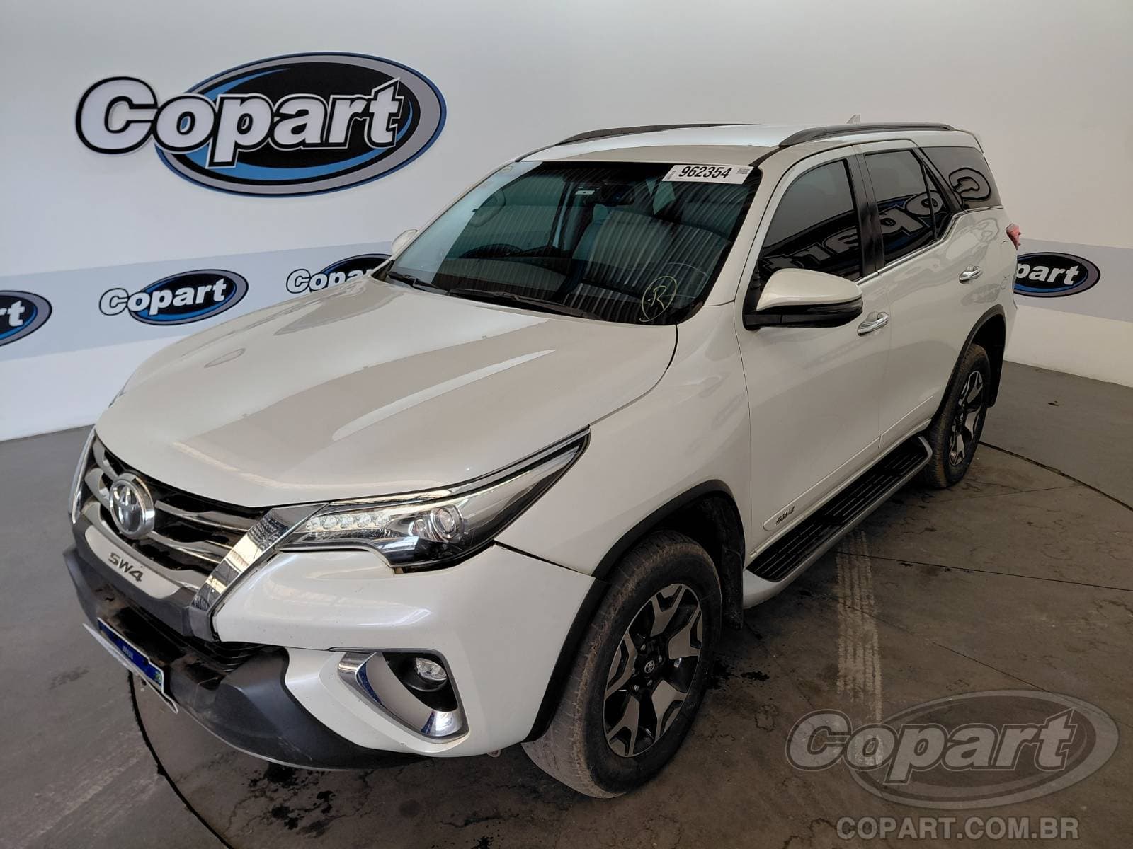 Toyota SW4 2020 — foto 2
