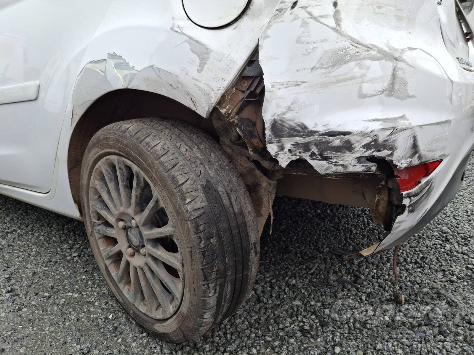 Ford Fiesta 2016 — foto 15