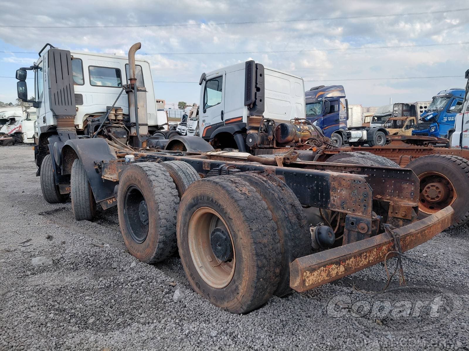 Iveco Trakker 2011 — foto 3