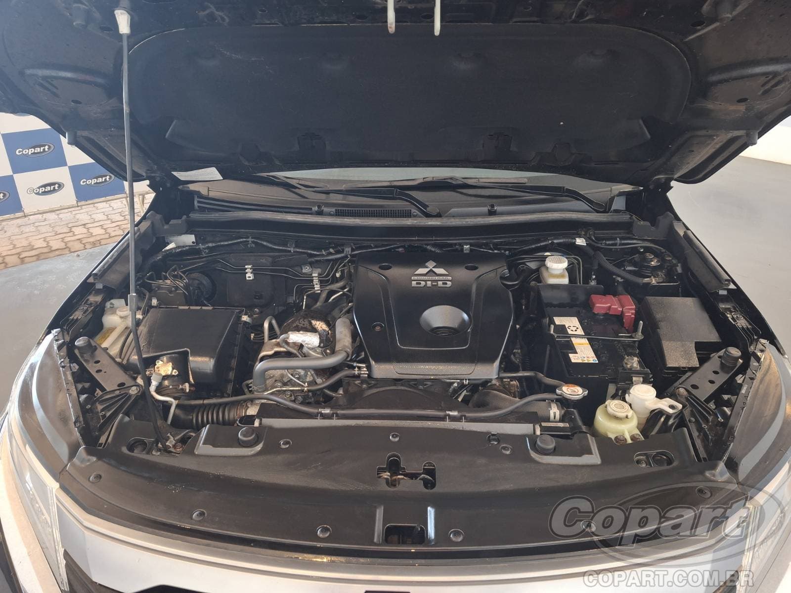 Mitsubishi Pajero Sport 2024 — foto 7