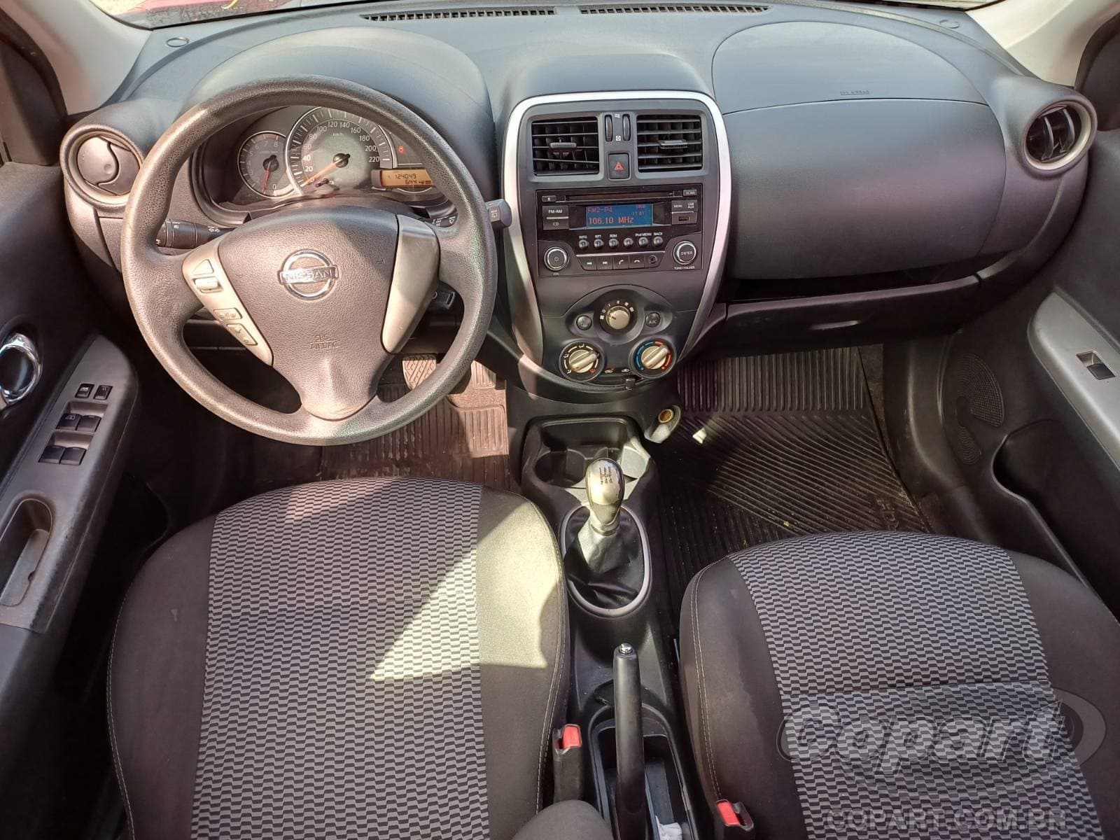 Nissan March 2016 — foto 9