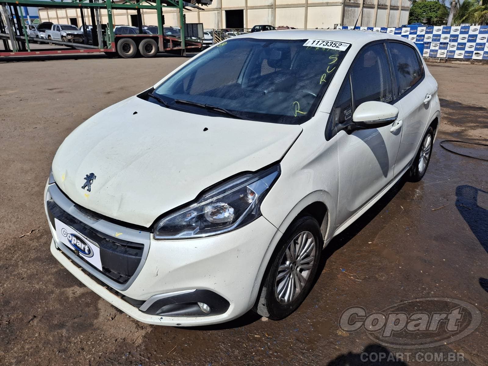 Peugeot 208 2019 — foto 2