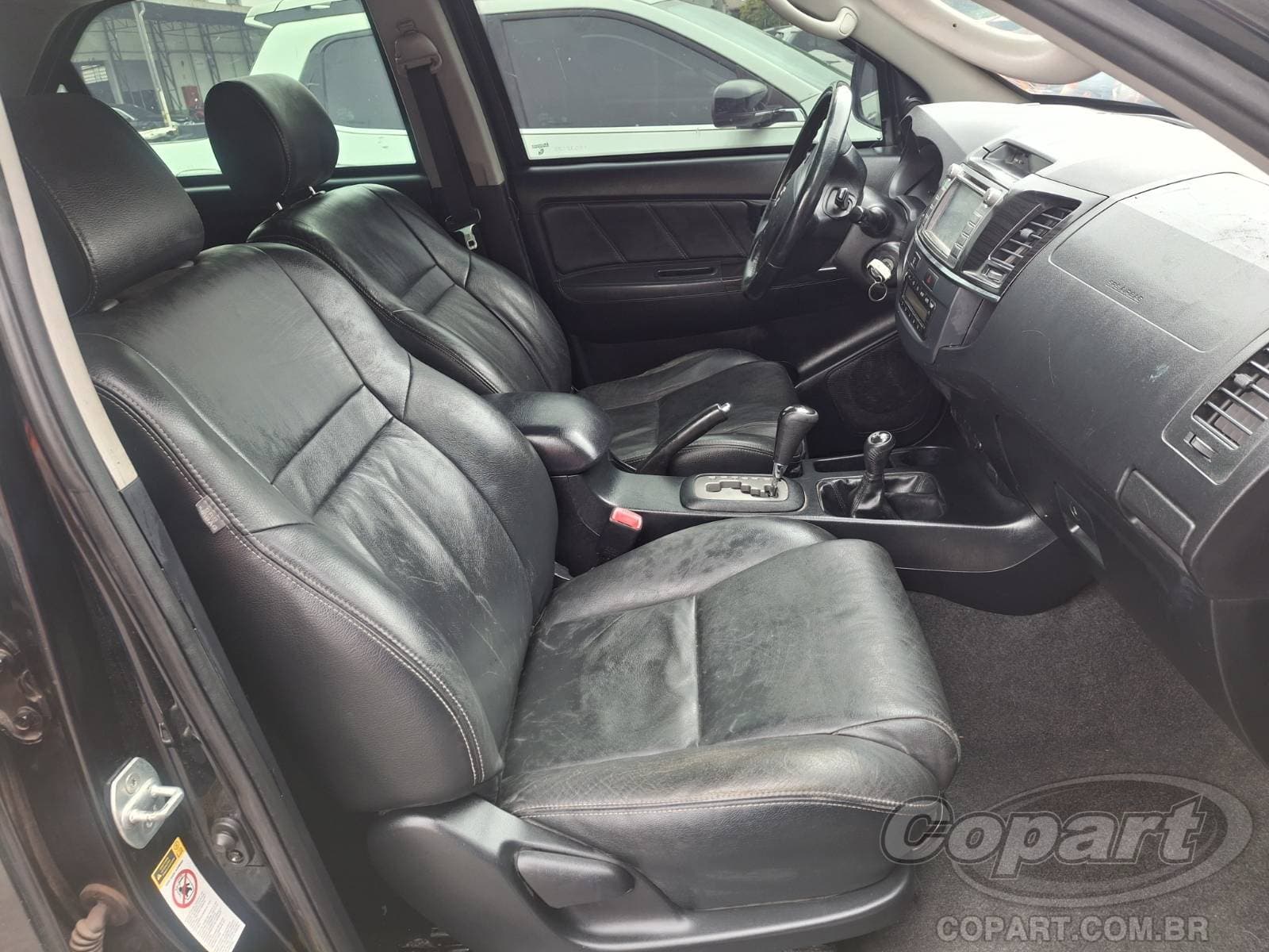 Toyota Hilux SW4 2015 — foto 5
