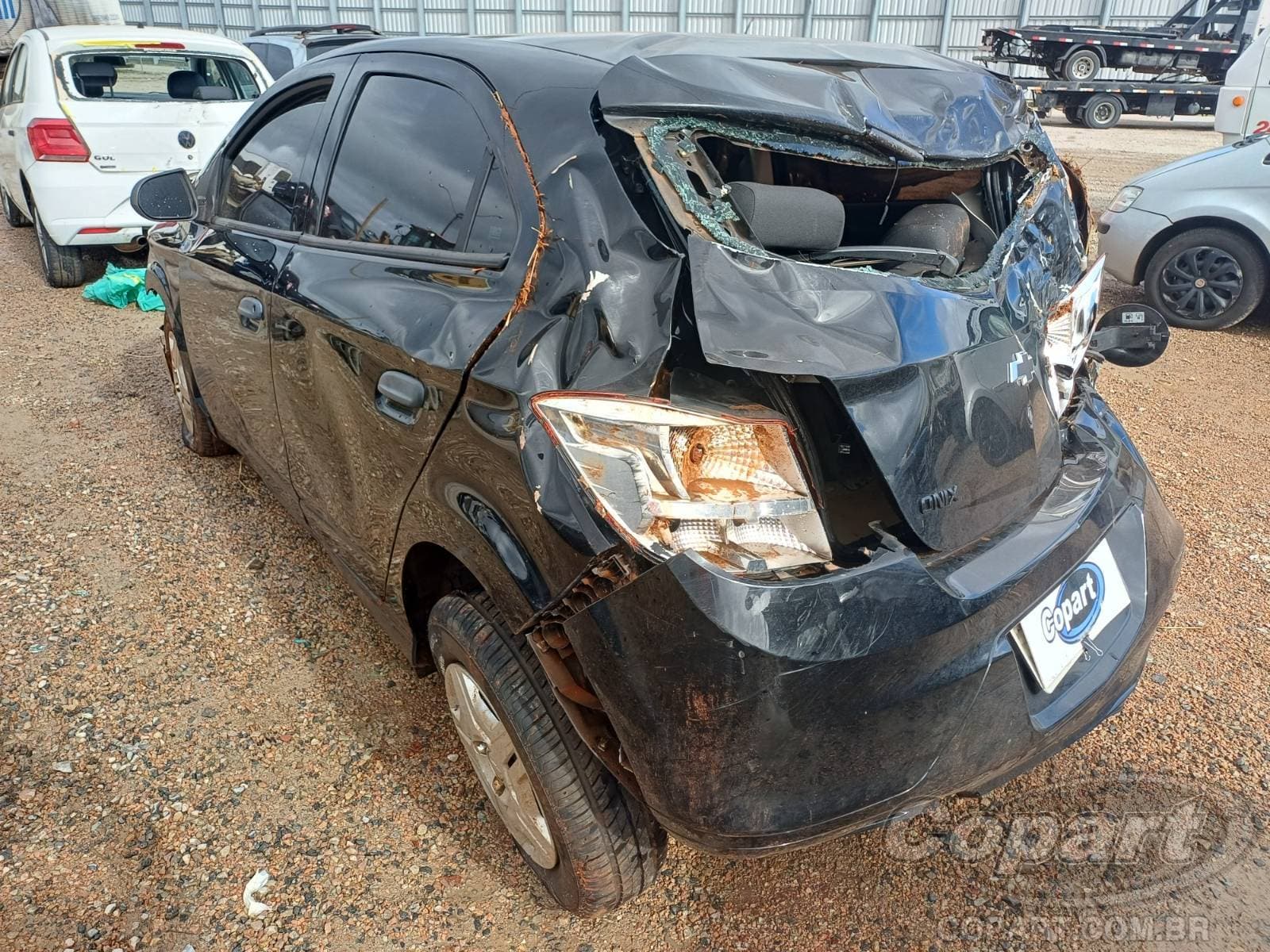 Chevrolet Onix 2018 — foto 3
