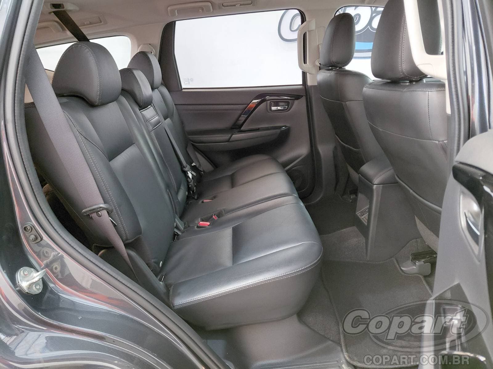 Mitsubishi Pajero Sport 2024 — foto 6