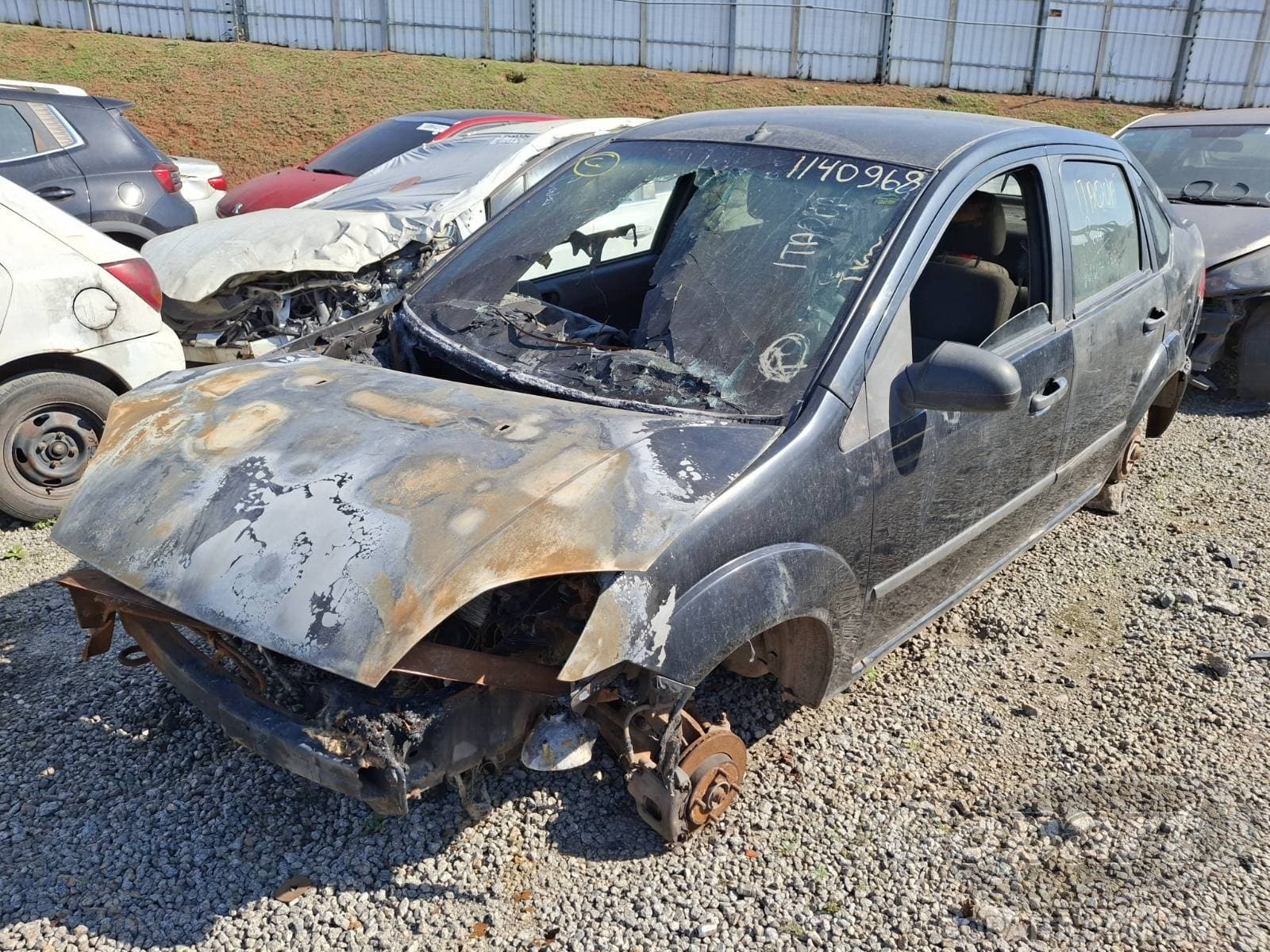 Ford Fiesta Sedan 2007 — foto 2