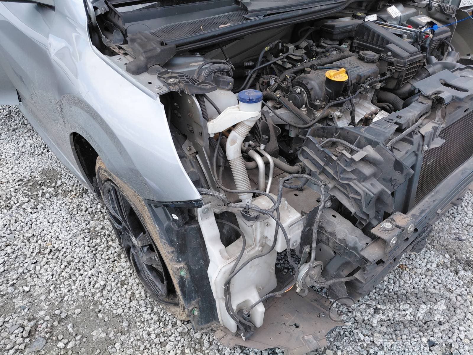 Peugeot 208 2023 — foto 11