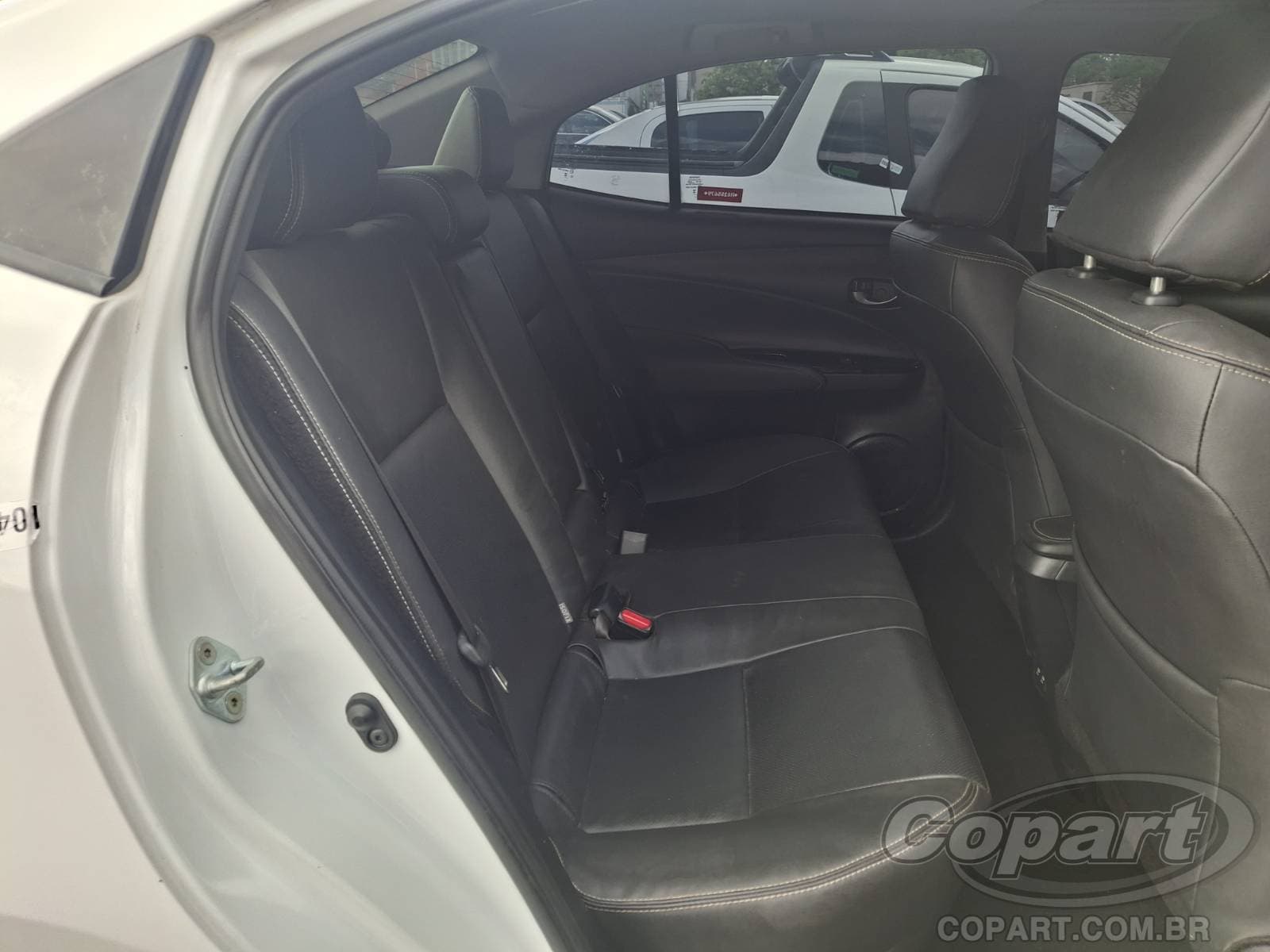 Toyota Yaris Seda 2024 — foto 6