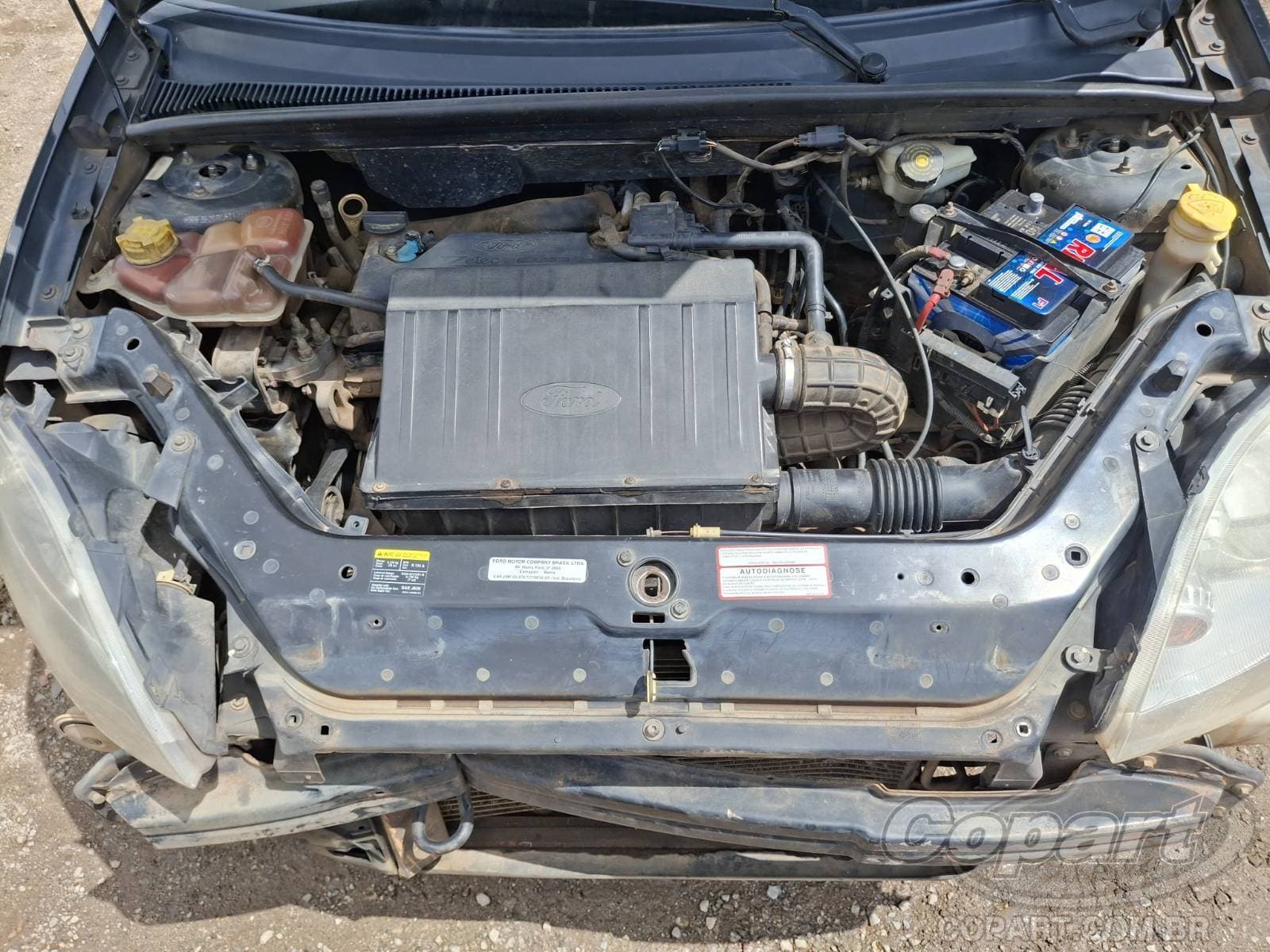 Ford Fiesta Sedan 2006 — foto 7