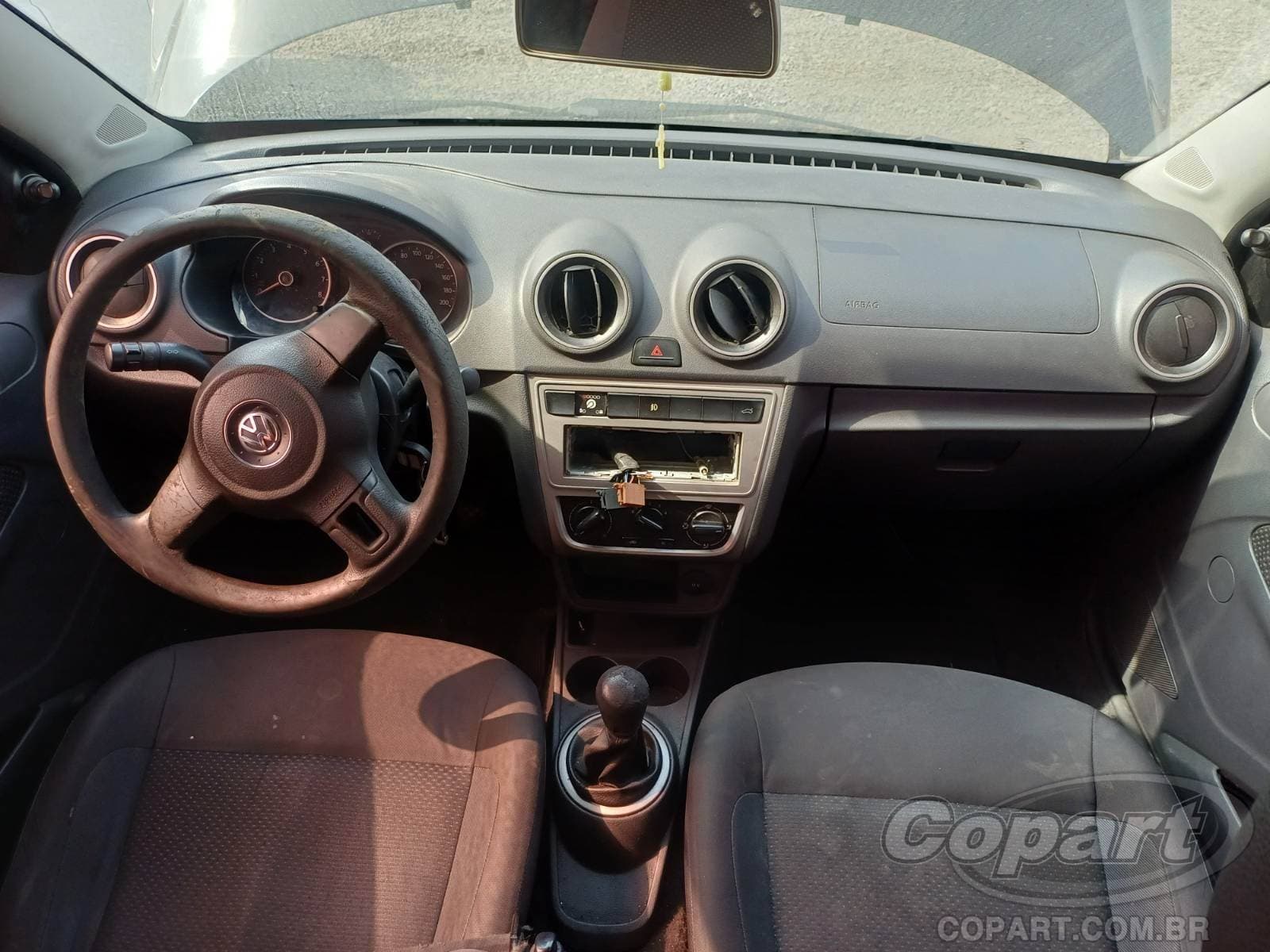 Volkswagen Voyage 2015 — foto 9