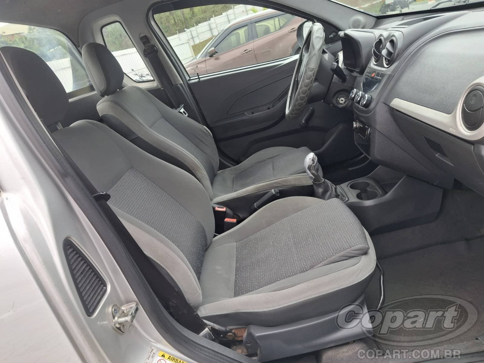 Chevrolet Montana 2018 — foto 5