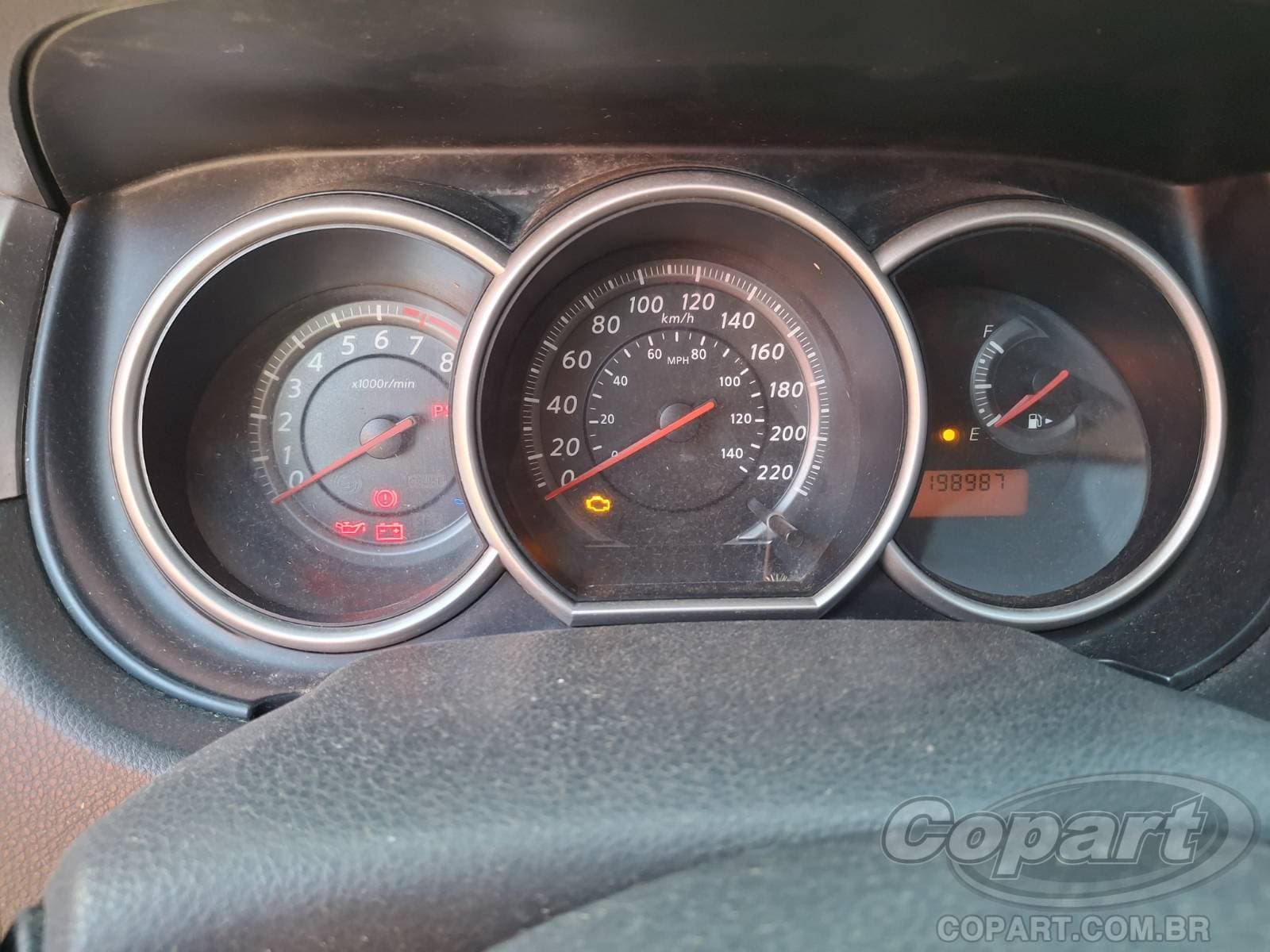 Nissan Tiida 2010 — foto 8