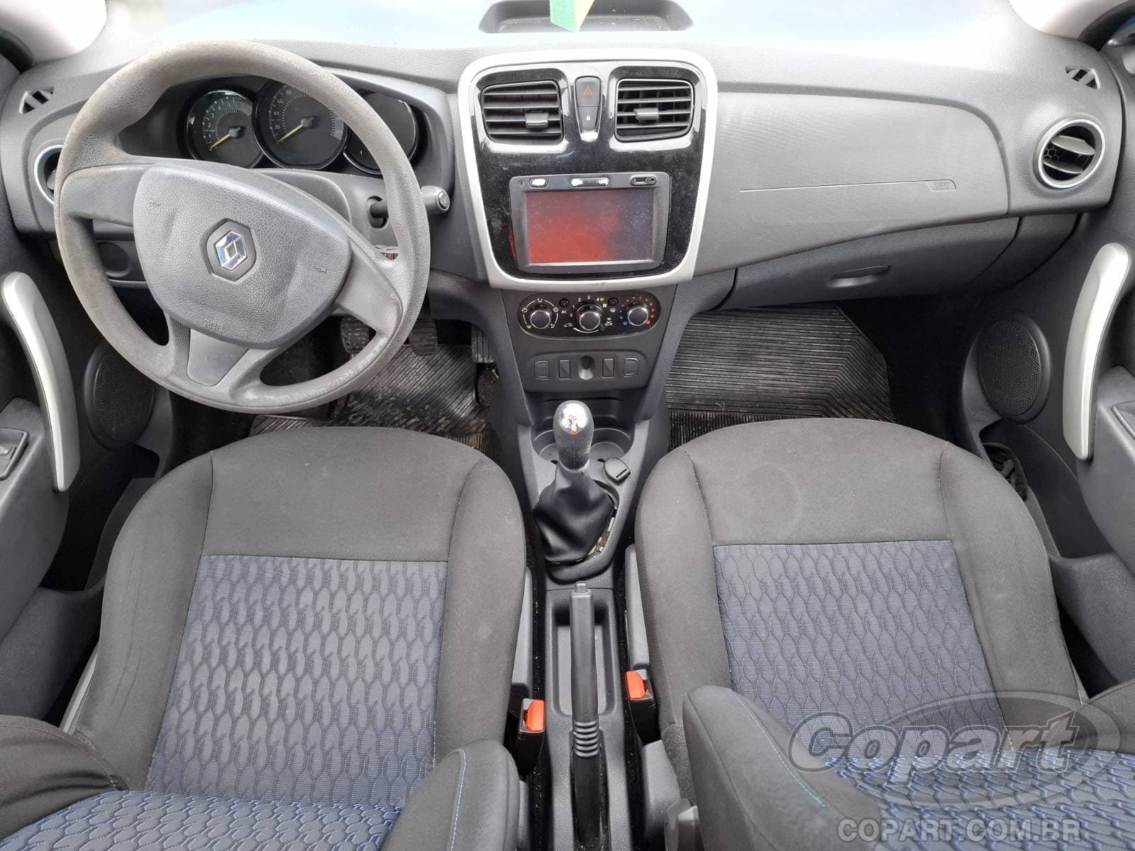 Renault Sandero 2015 — foto 9