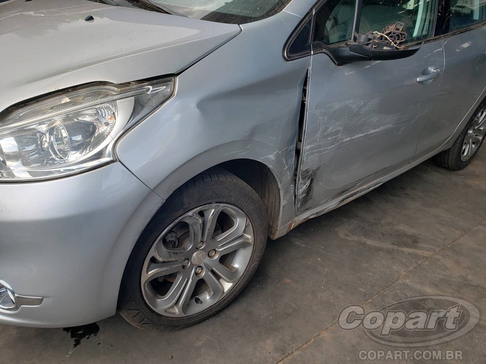 Peugeot 208 2016 — foto 12