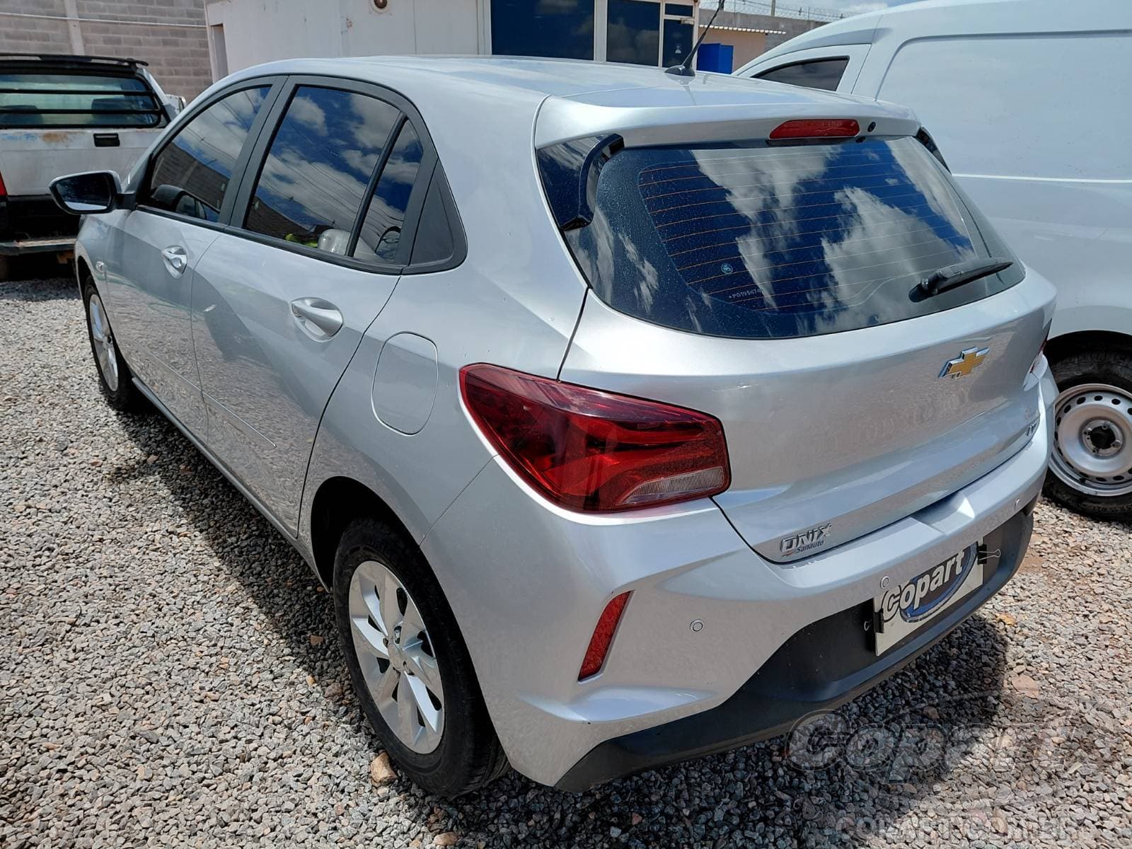 Chevrolet Onix 2023 — foto 3