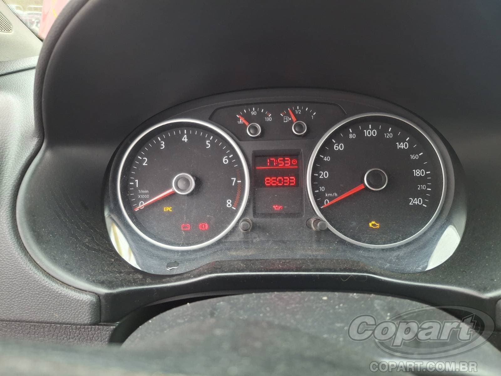 Volkswagen Voyage 2013 — foto 8