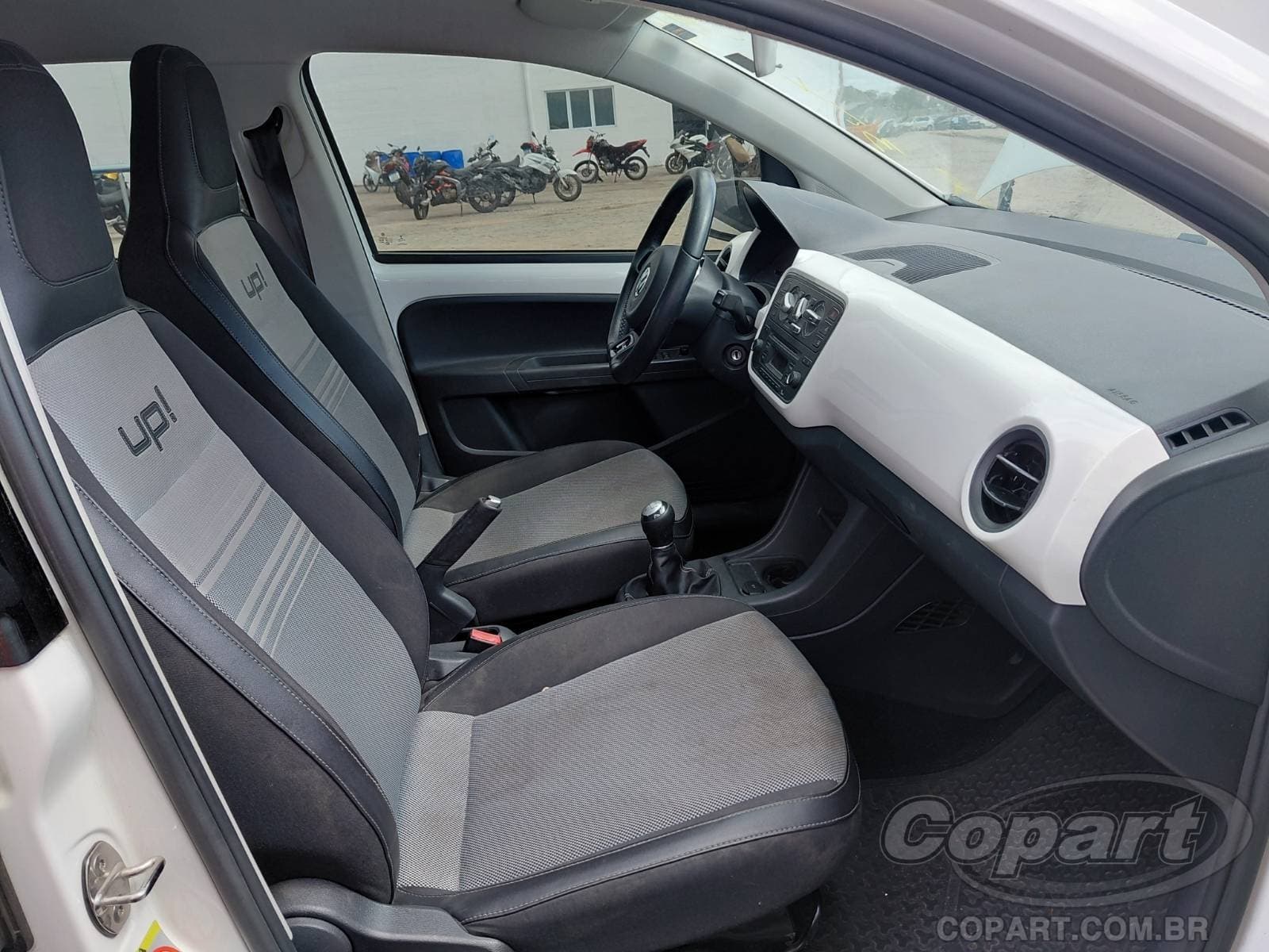 Volkswagen UP 2015 — foto 5