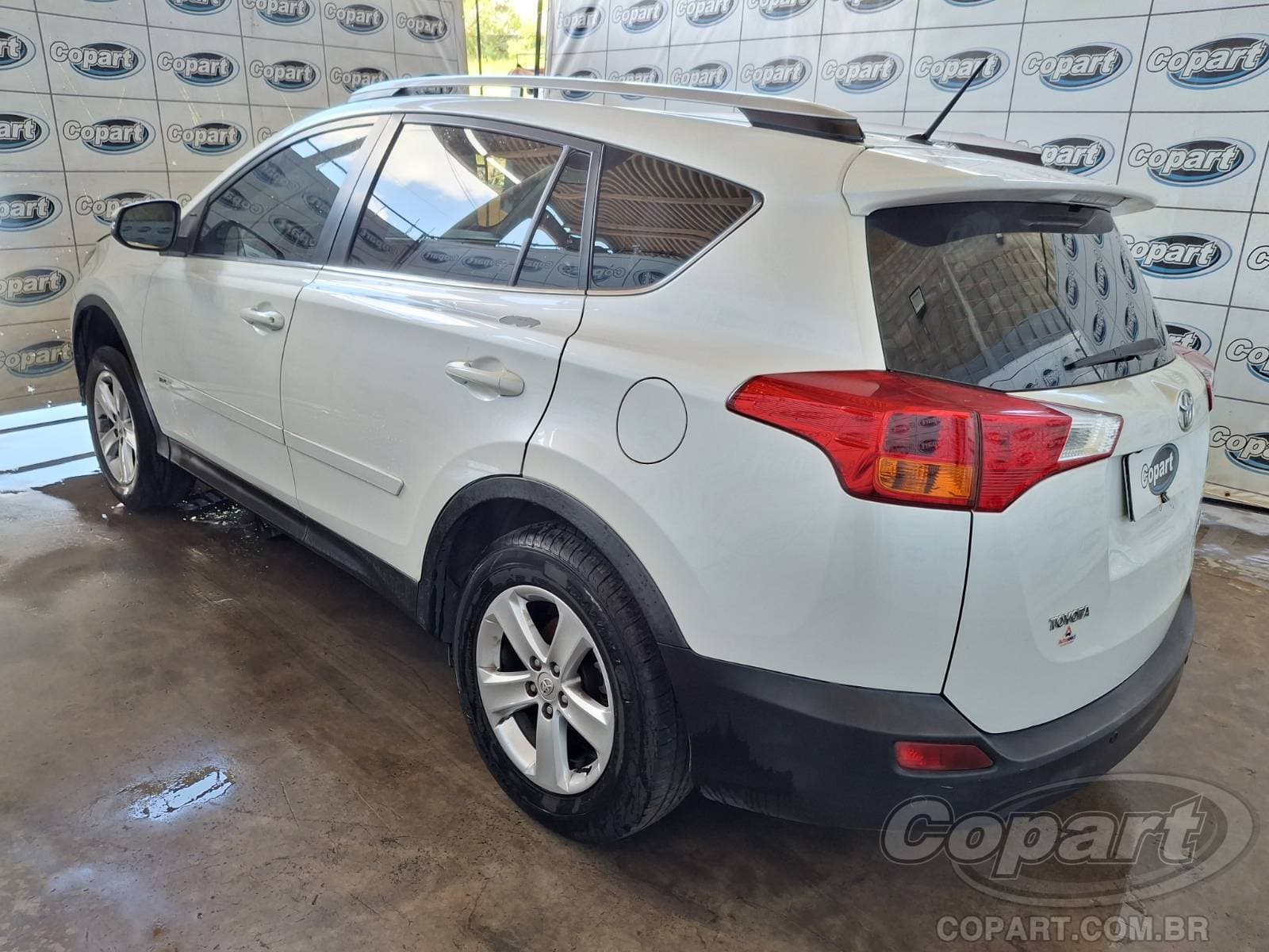 Toyota Rav4 2014 — foto 3