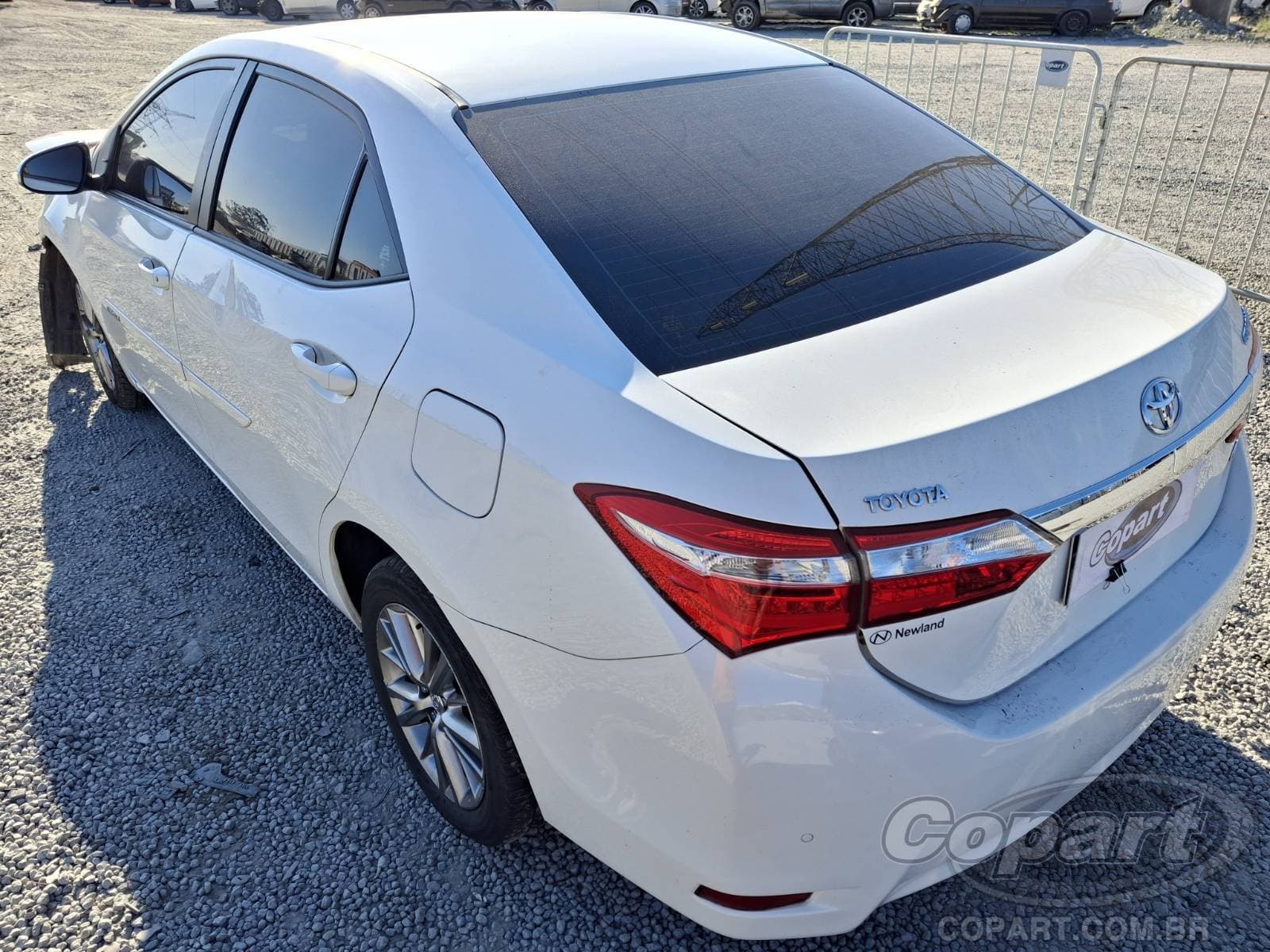 Toyota Corolla 2017 — foto 3